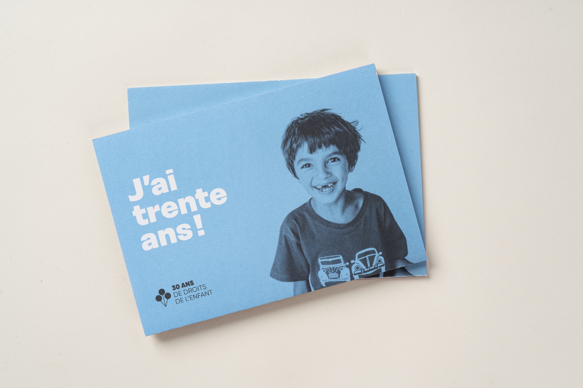 Brochures et les 30 ans de droits de l'enfant