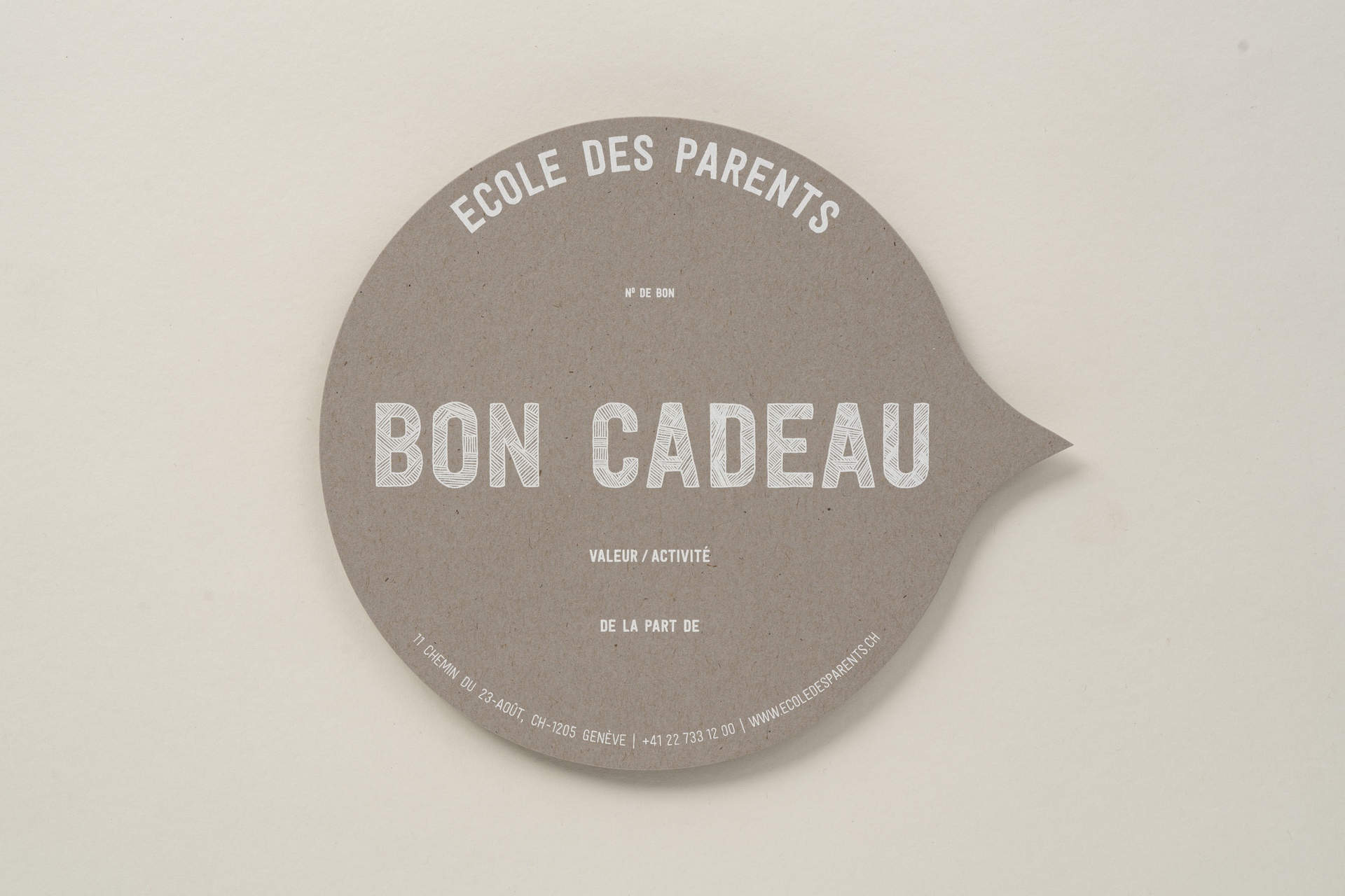 Impression blanc papier Curious Touch et décpoupe